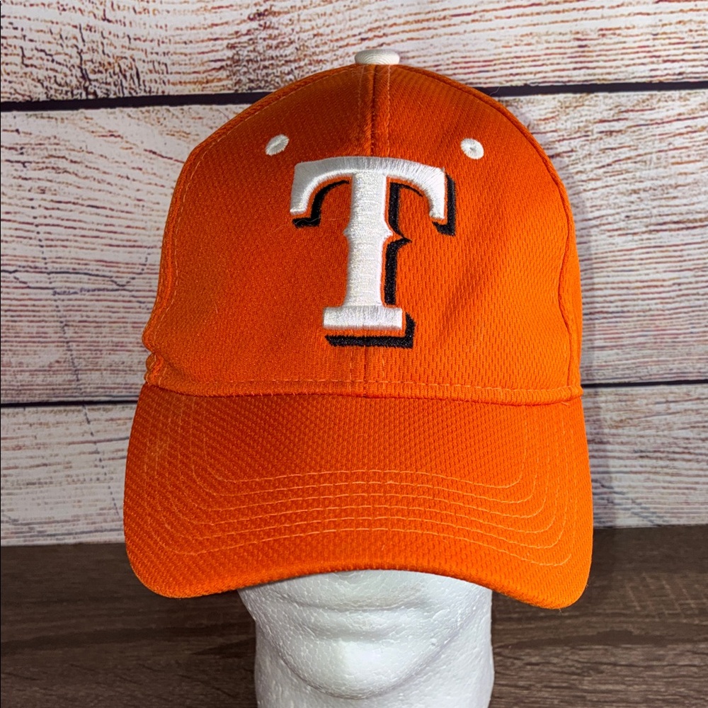 Pre Owned Texas Rangers/ Longhorns Promo Orange Unbranded Game Day Hat